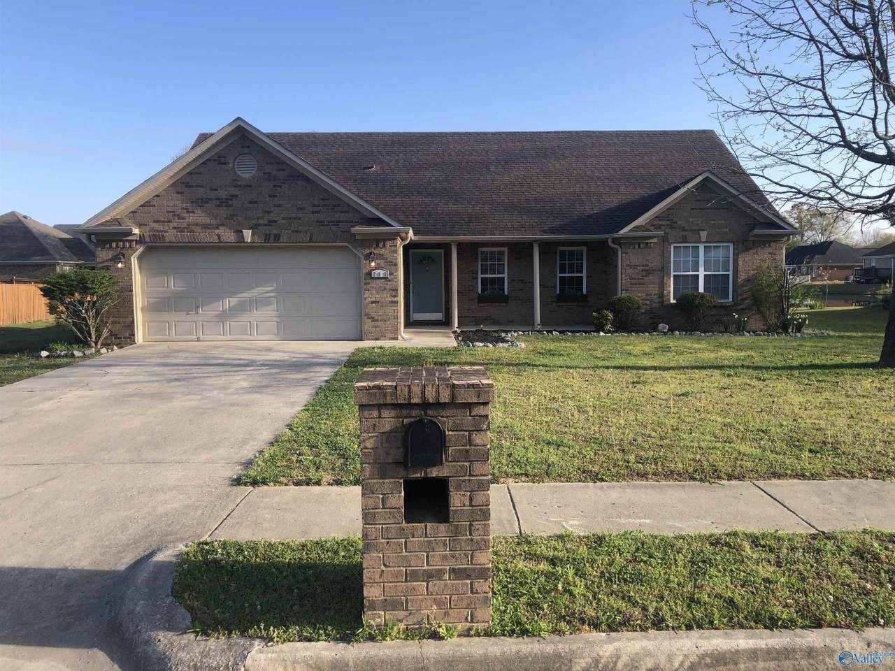 243 Chestnut Oak Circle - Photo 1