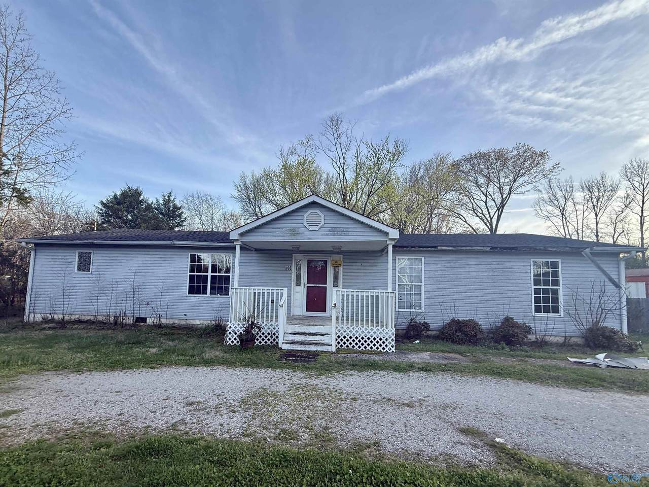 886 Plummer Road - Photo 1