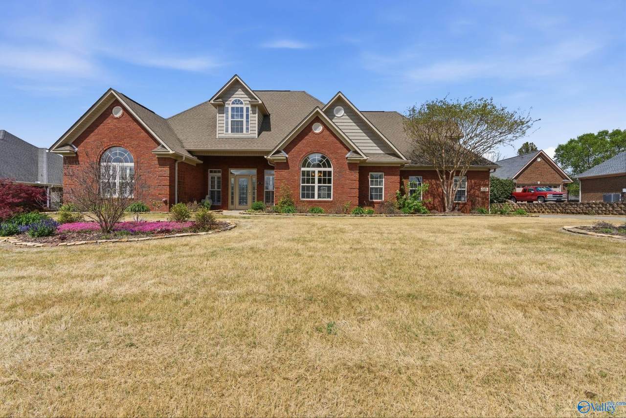 211 Ash Ridge Drive - Photo 1