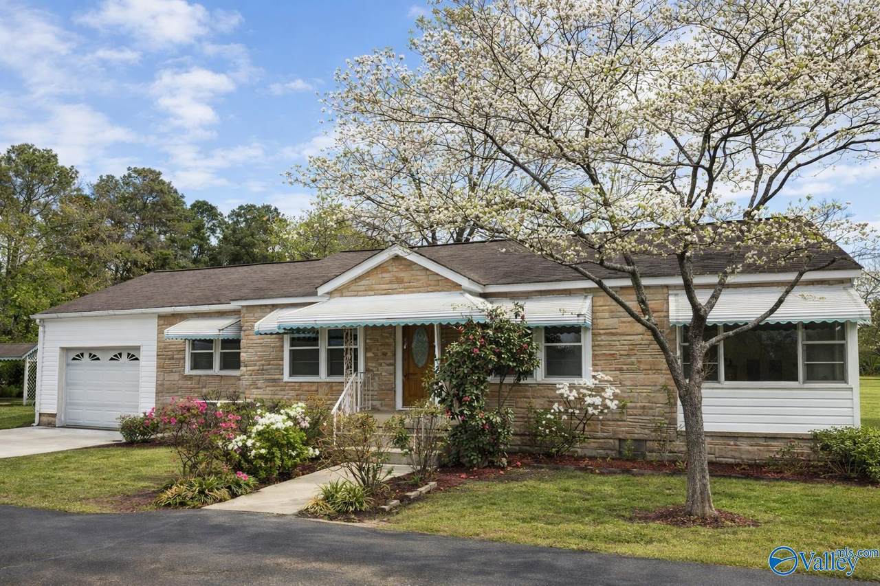 723 Coosa Road - Photo 1