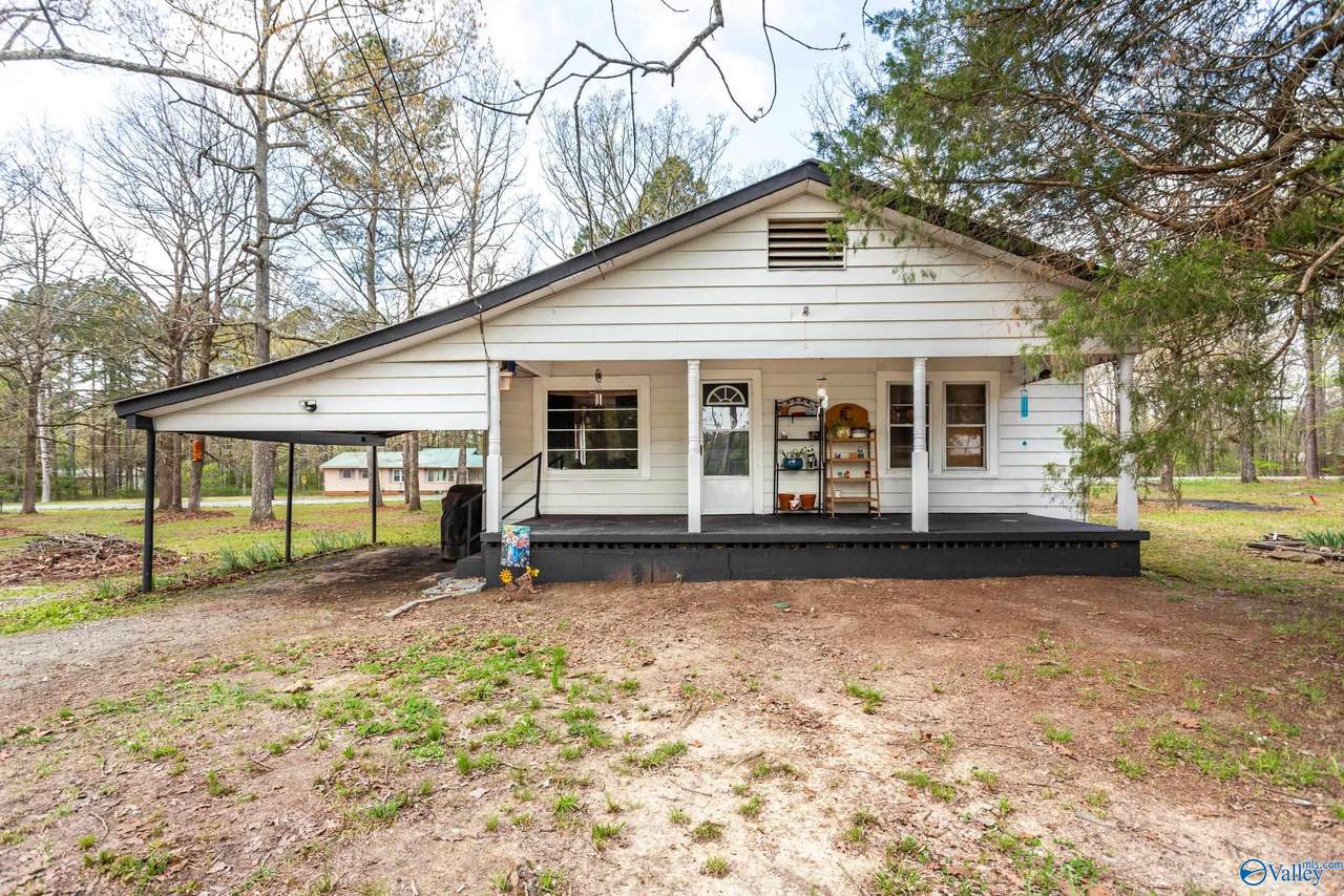 809 Woodbine Lane - Photo 1