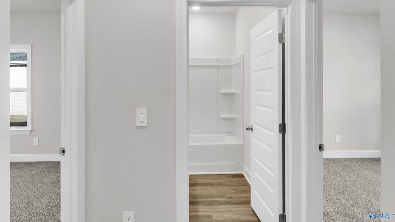 https://bt-photos.global.ssl.fastly.net/nalmls/1280_boomver_1_21914409-2.jpg