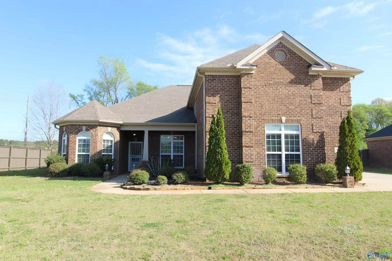 101 Shields Lake Drive - Photo 1