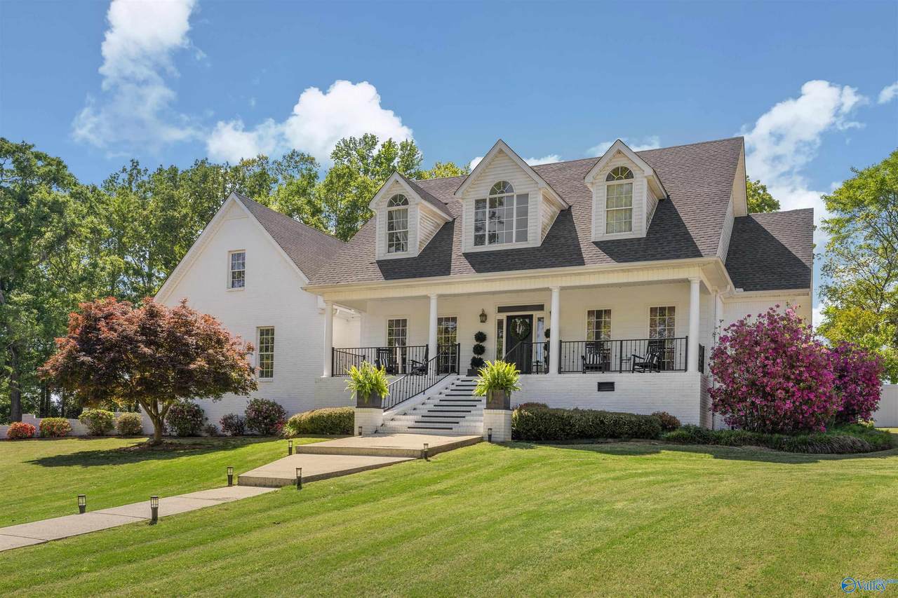 307 Lee Avenue - Photo 1