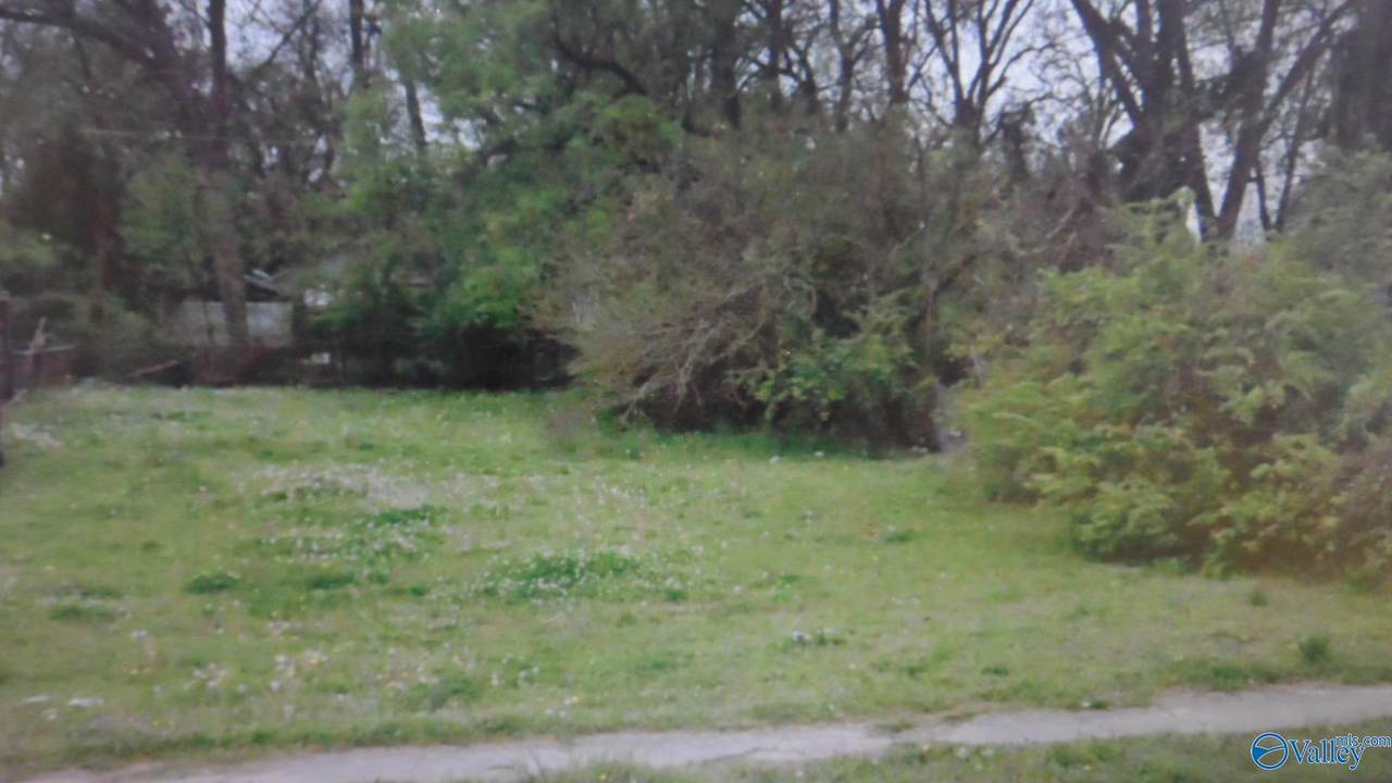 2308 Forrest Avenue - Photo 1