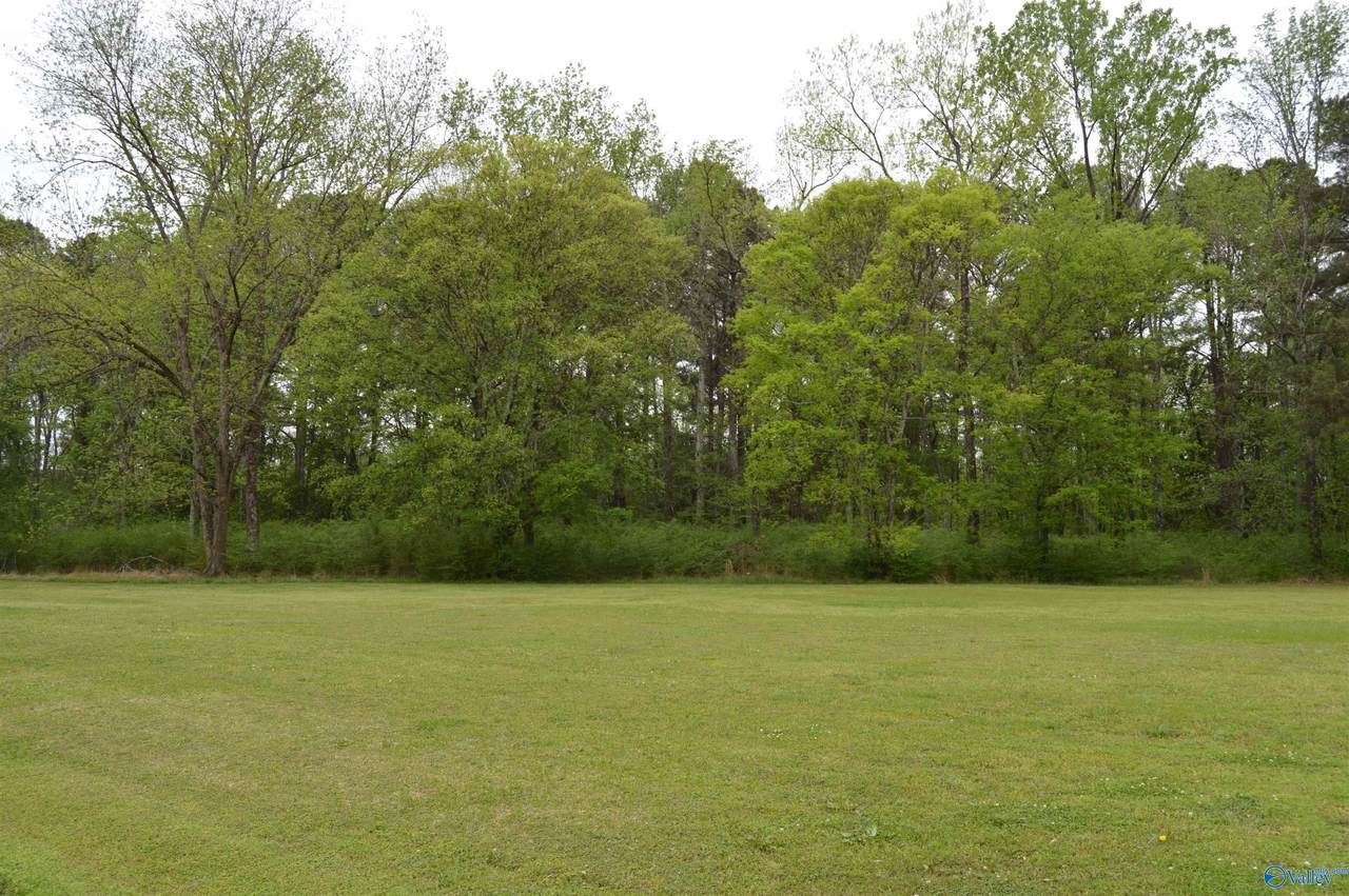 https://bt-photos.global.ssl.fastly.net/nalmls/1280_boomver_1_21914641-2.jpg