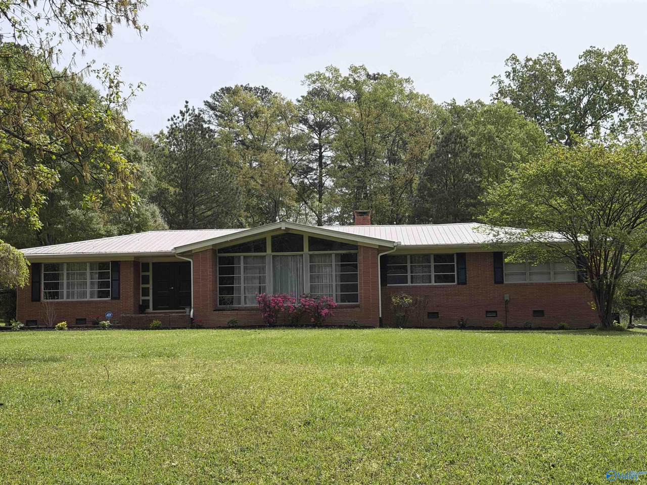 705 South River Street - Photo 1