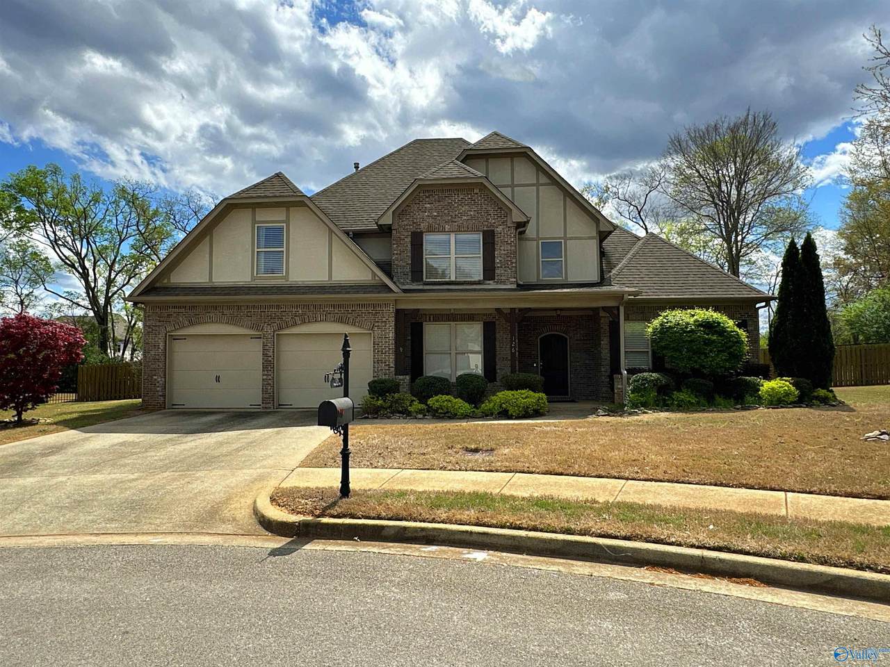 126 Windridge Way - Photo 1
