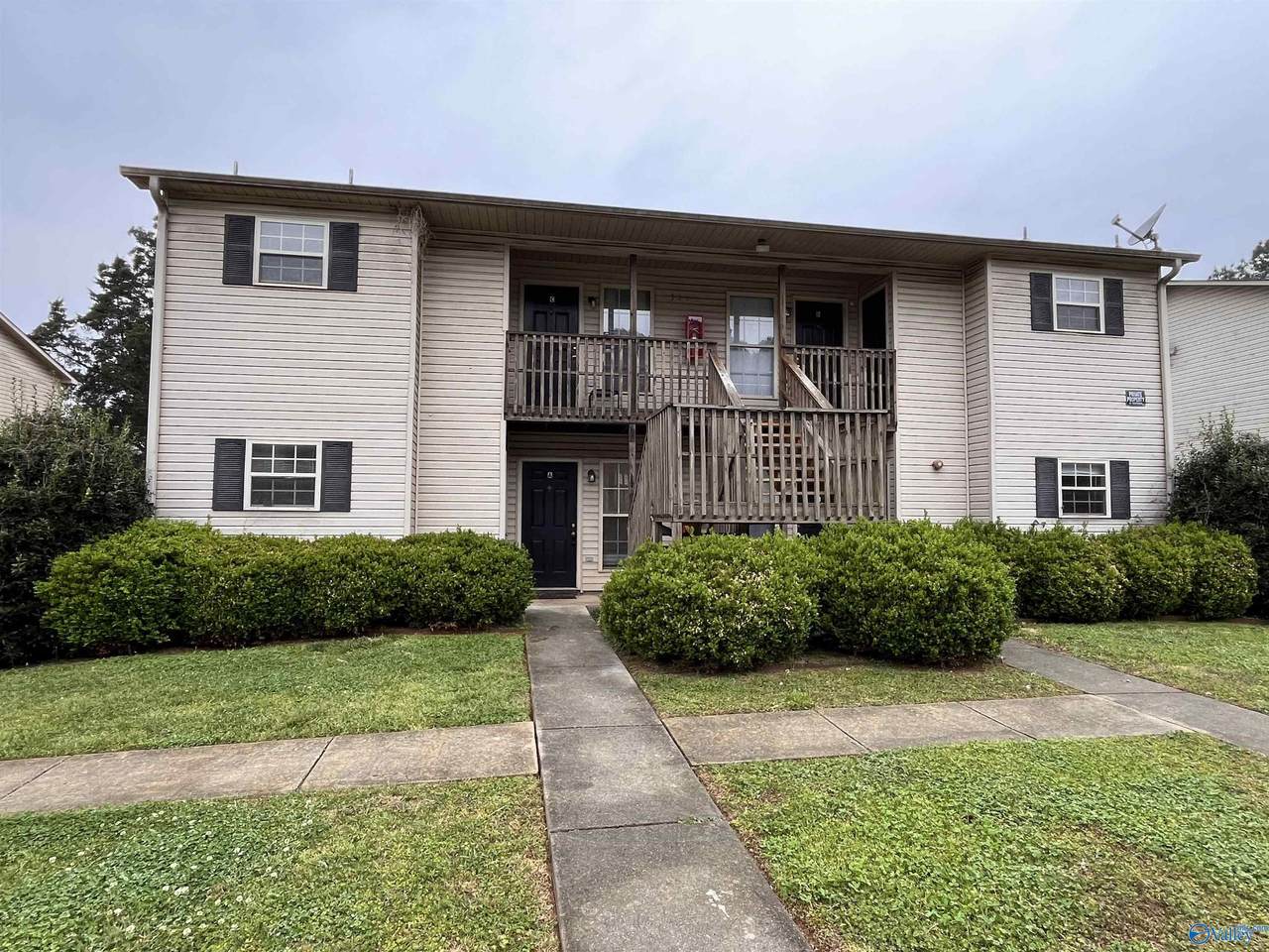 5005 Chancellor Square - Photo 1