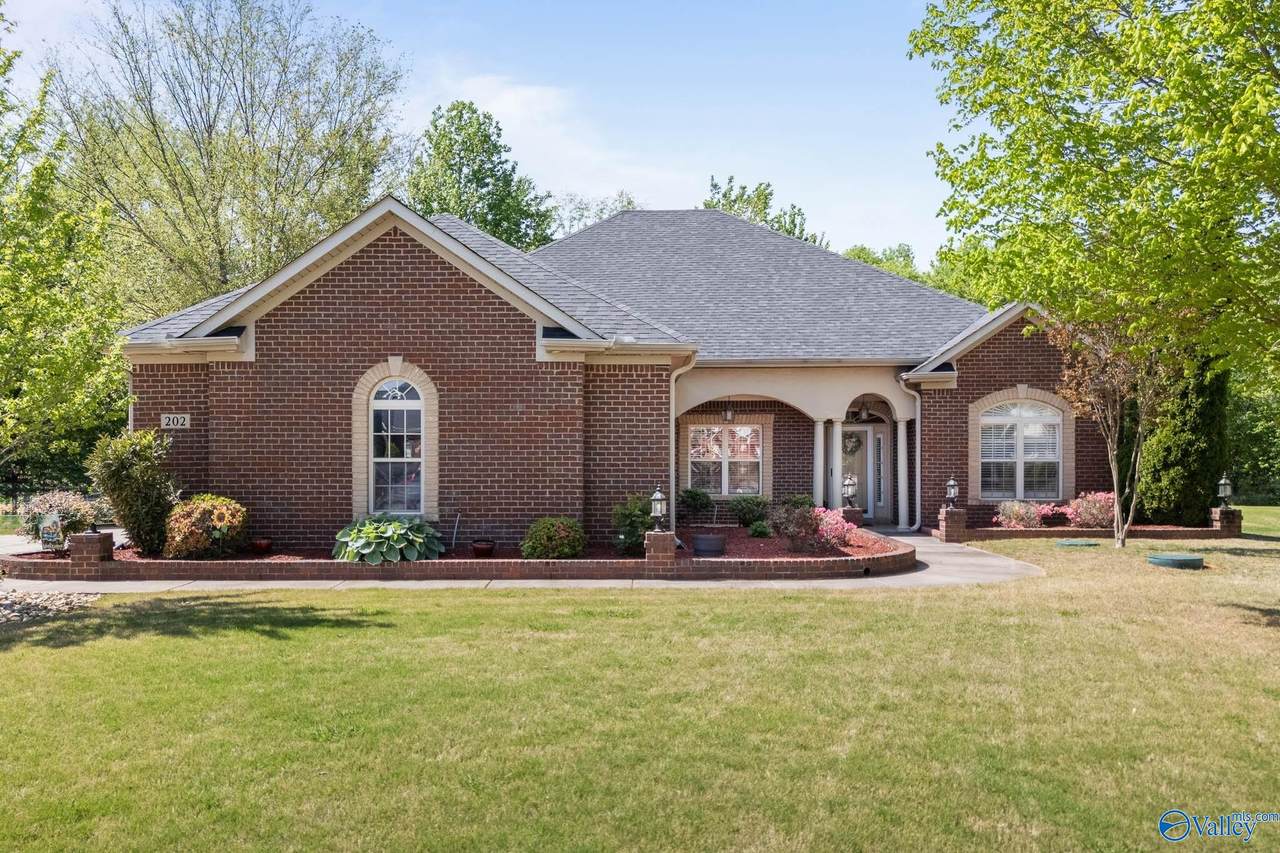 202 Waterbrook Lane - Photo 1