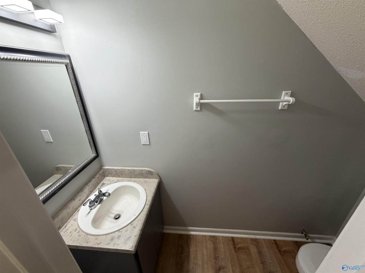 https://bt-photos.global.ssl.fastly.net/nalmls/1280_boomver_1_21915350-2.jpg