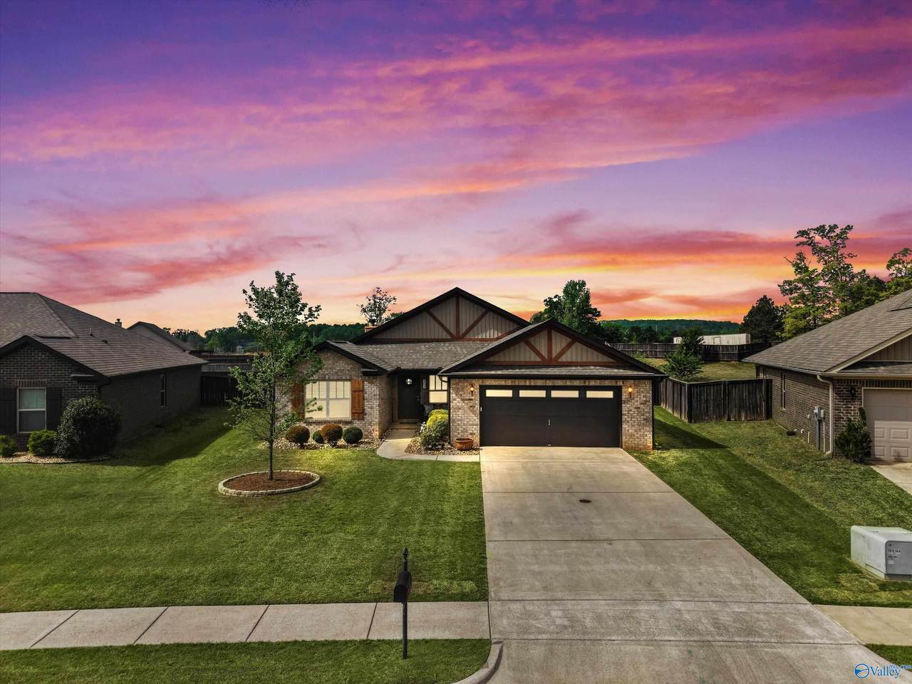 104 White Rock Drive - Photo 1