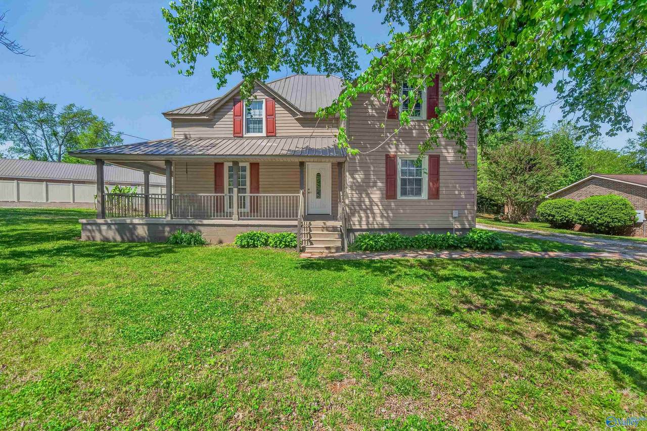 624 Steele Lane - Photo 1