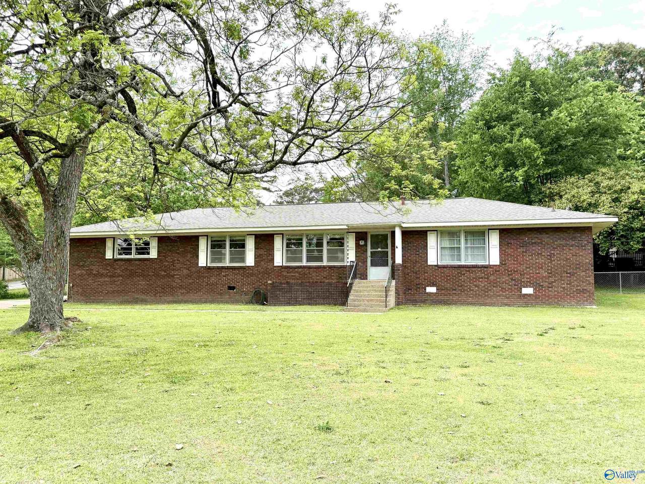 1900 Noccalula Road - Photo 1