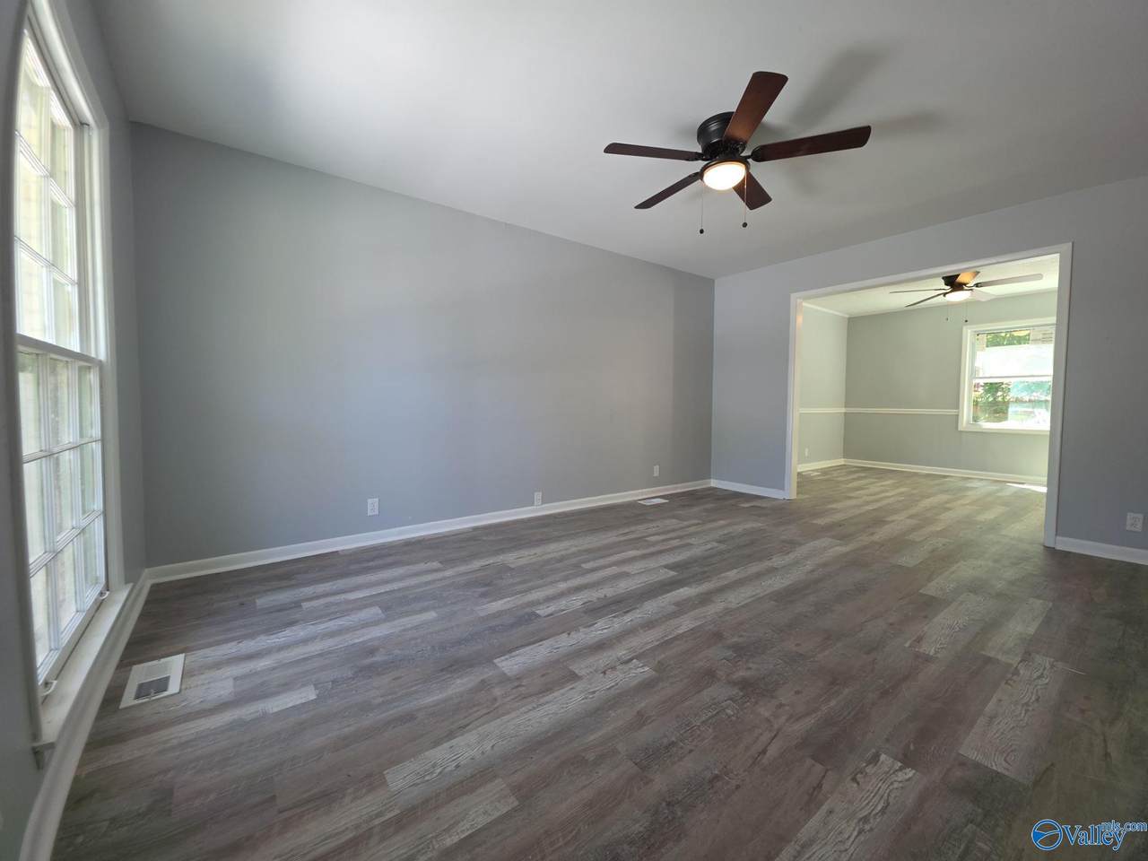 https://bt-photos.global.ssl.fastly.net/nalmls/1280_boomver_1_21915797-2.jpg