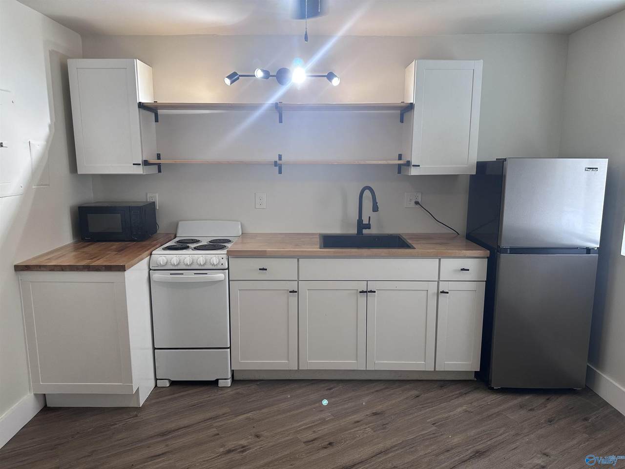 3801 Triana Blvd - Photo 1