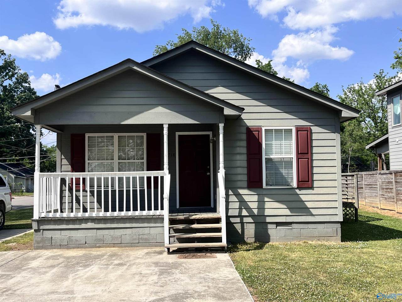 2714 9th Avenue - Photo 1