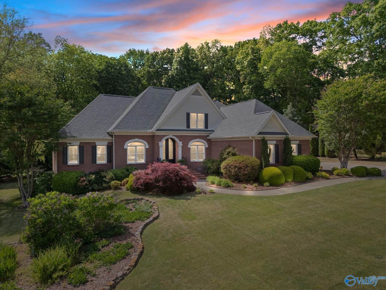 102 Lillians Way - Photo 1