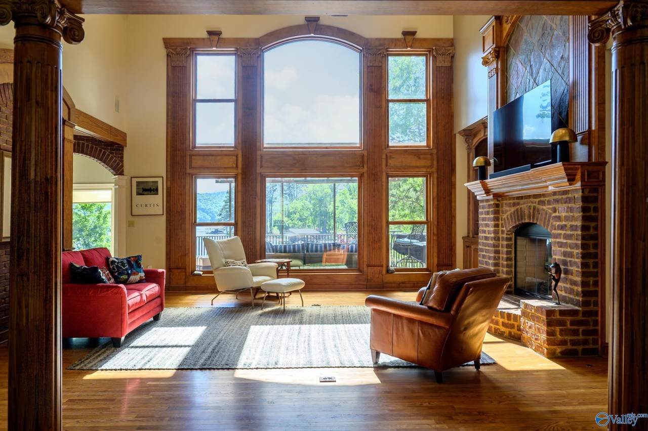 https://bt-photos.global.ssl.fastly.net/nalmls/1280_boomver_1_21916415-2.jpg
