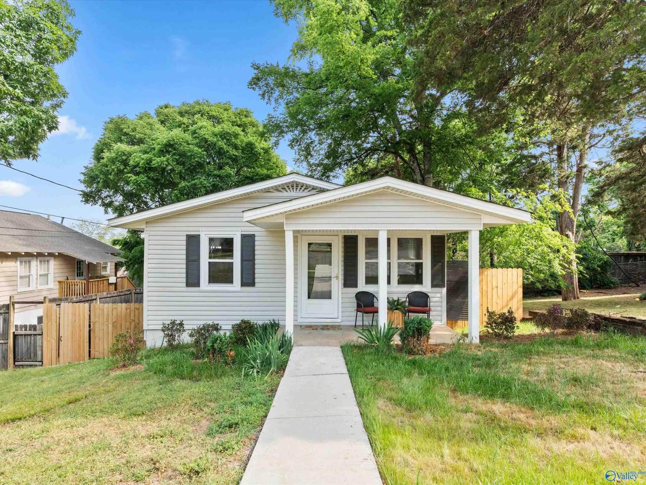 1409 Highland Avenue - Photo 1