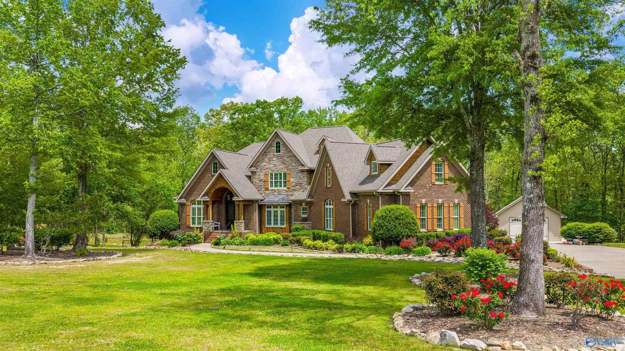 28 Caney Creek Drive - Photo 1