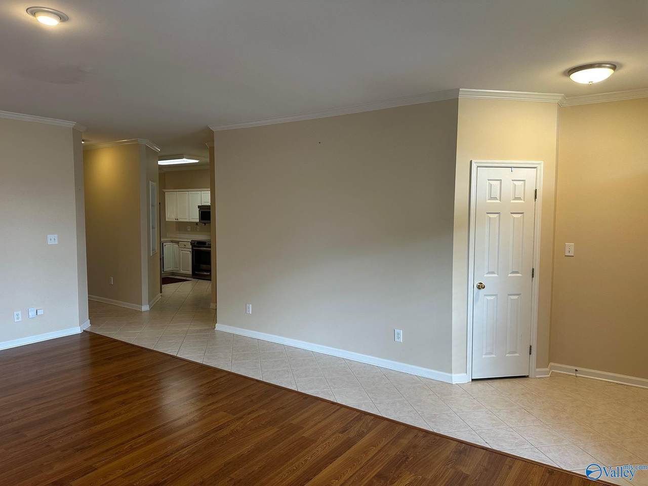 https://bt-photos.global.ssl.fastly.net/nalmls/1280_boomver_1_21916648-2.jpg