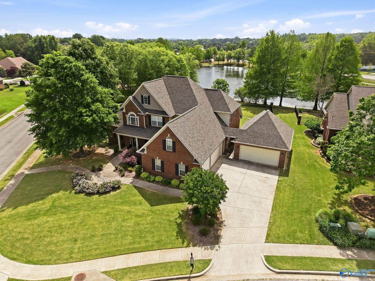 117 Mildred Way - Photo 1