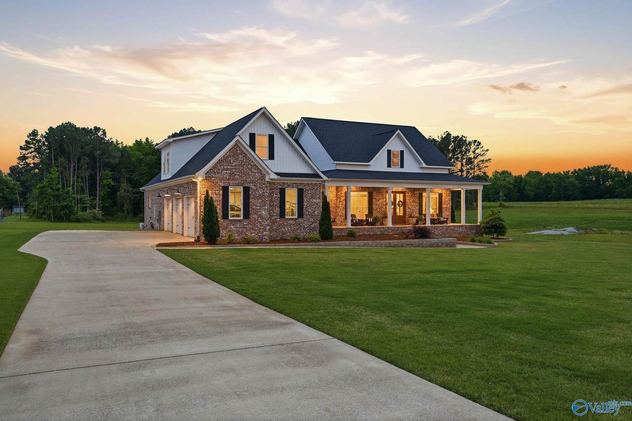 https://bt-photos.global.ssl.fastly.net/nalmls/1280_boomver_1_21917034-2.jpg