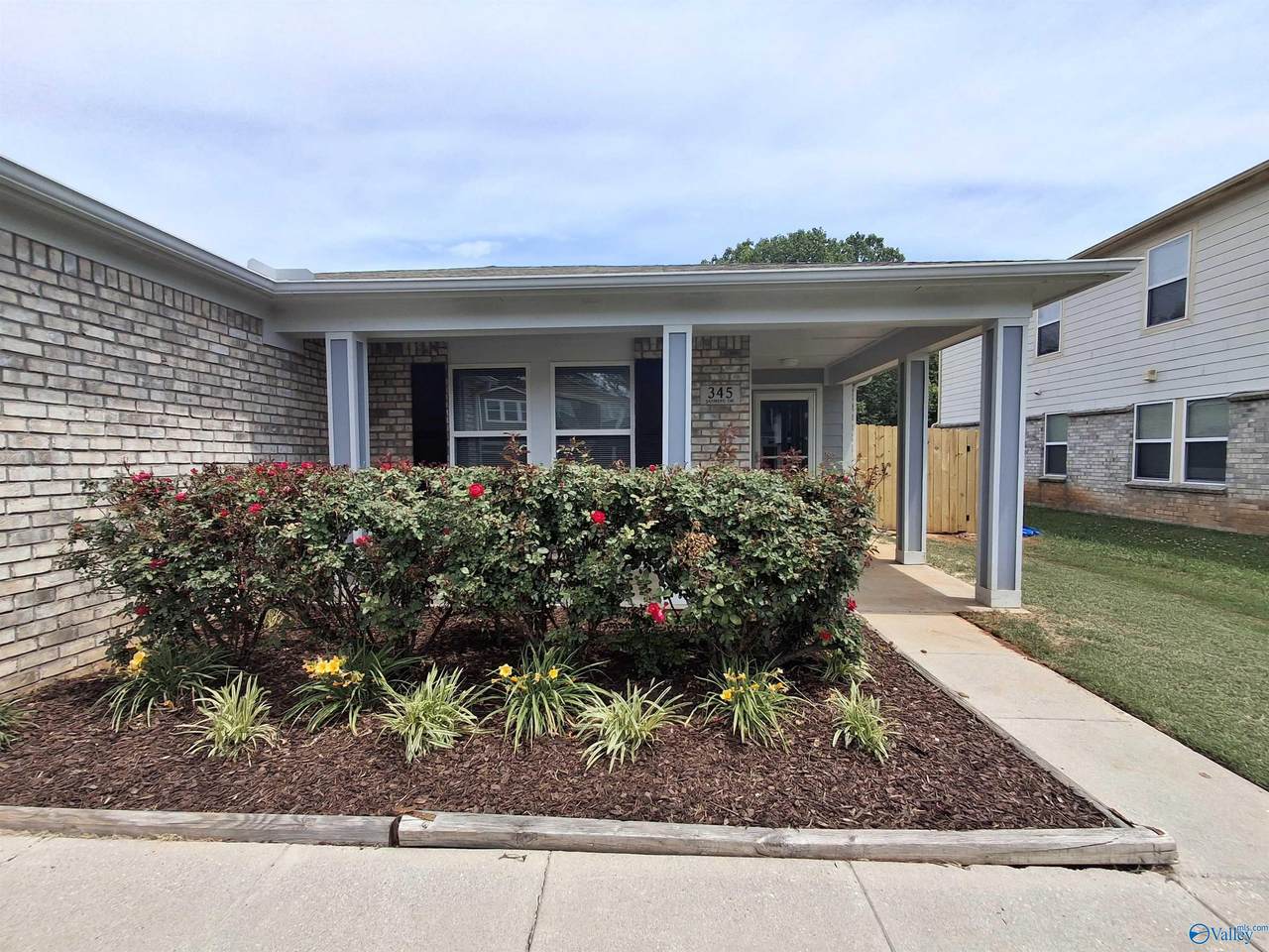 345 Jasmine Drive - Photo 1