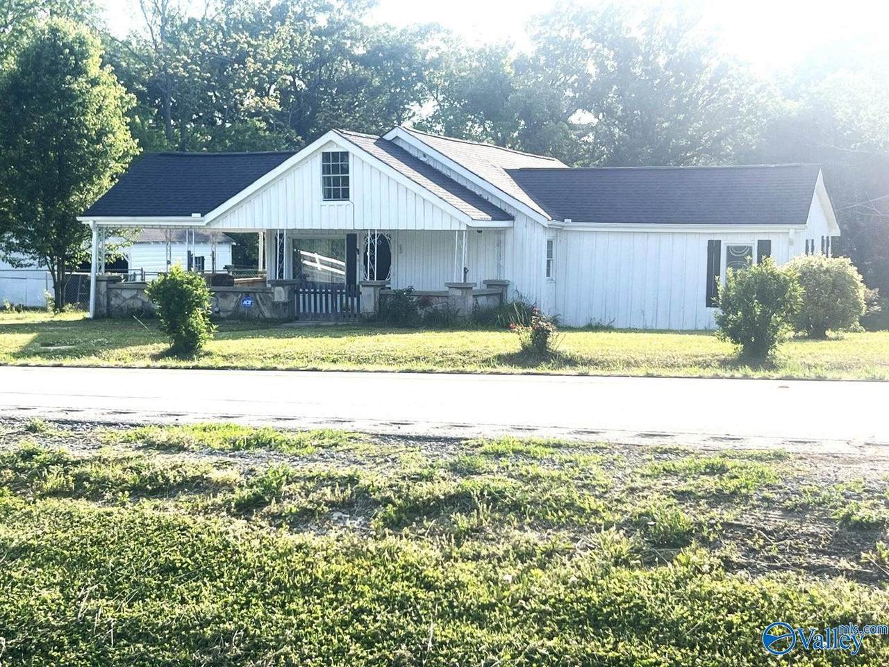 1115 Alabama Highway 73 - Photo 1