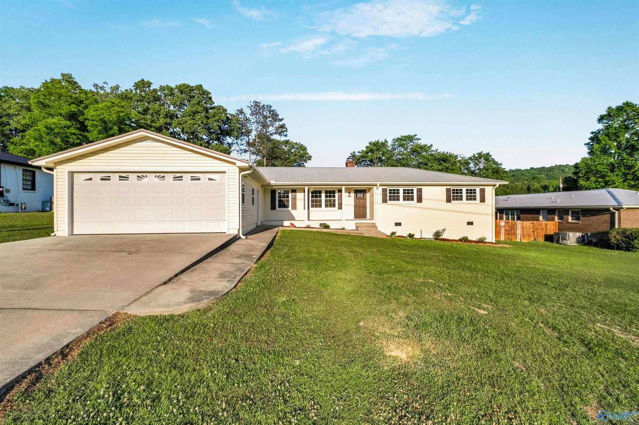 297 Peteet Street - Photo 1