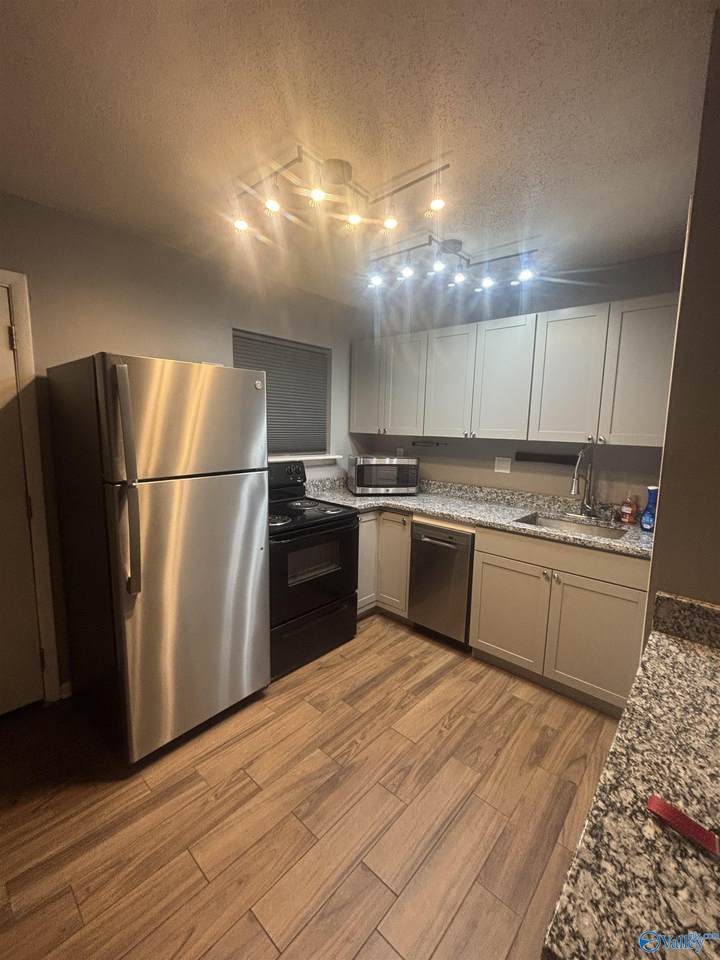 4933 Cotton Row - Photo 1