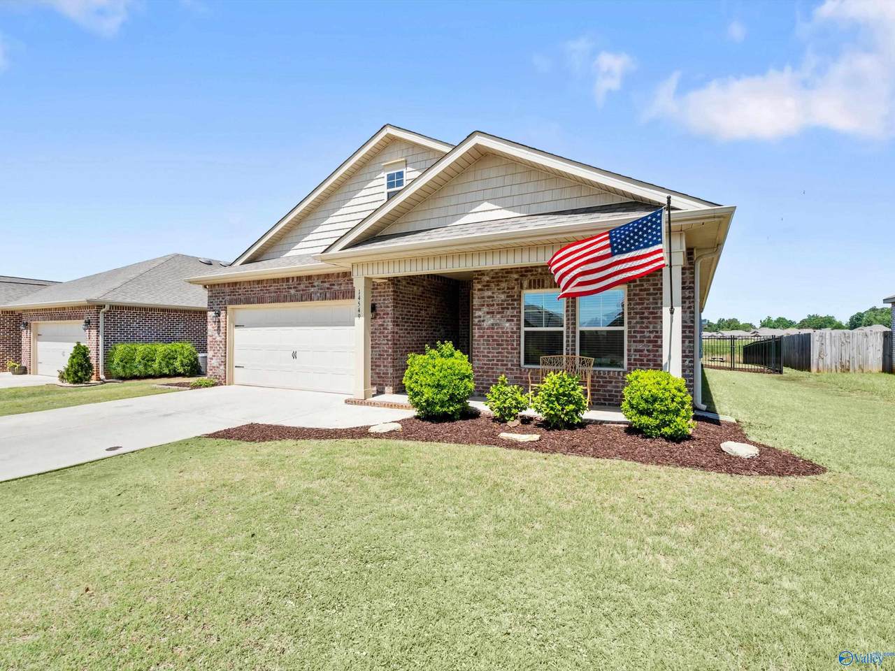14549 London Lane - Photo 1