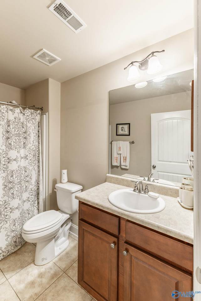 https://bt-photos.global.ssl.fastly.net/nalmls/1280_boomver_1_21917605-2.jpg