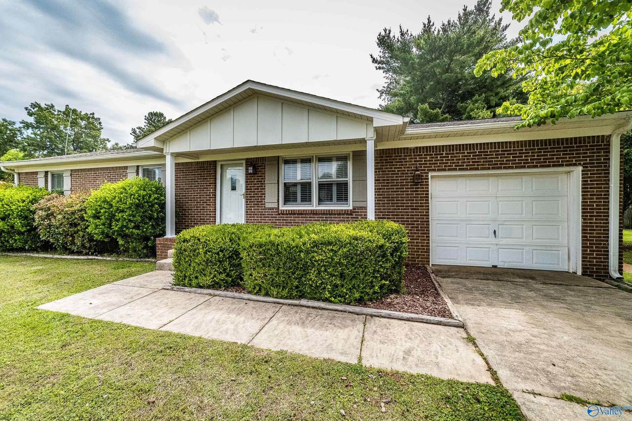 106 Douglas Street - Photo 1