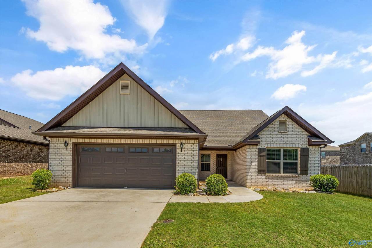 257 Fenrose Drive - Photo 1