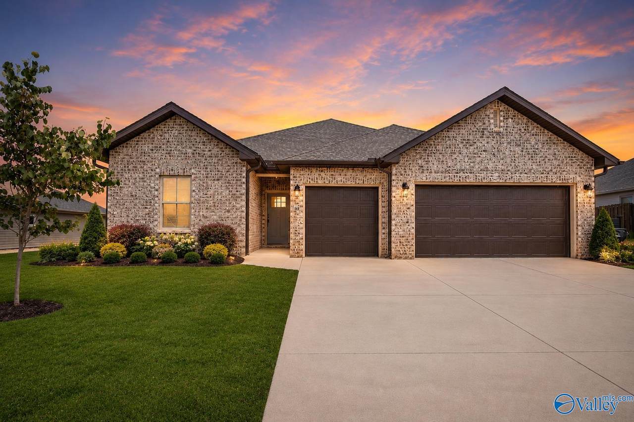 143 Sager Circle - Photo 1