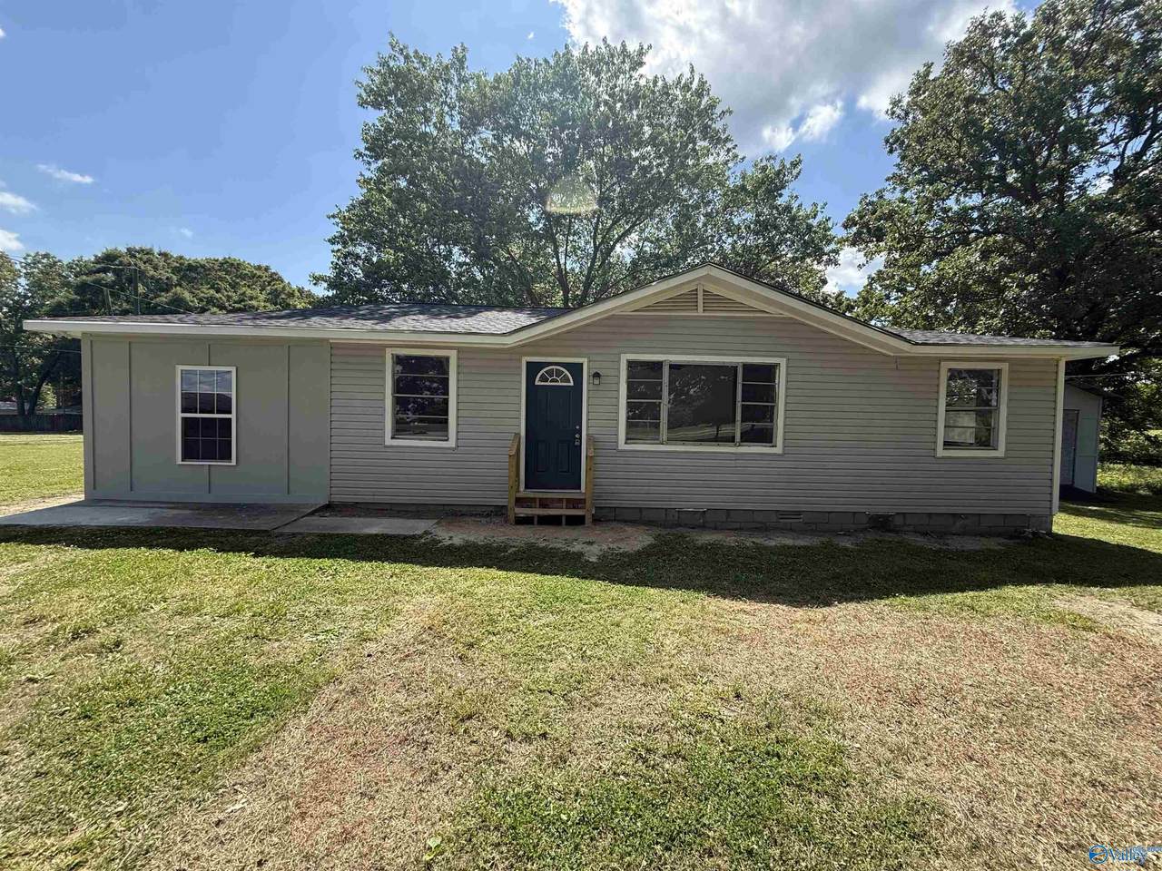 8198 Brindlee Mountain Parkway - Photo 1