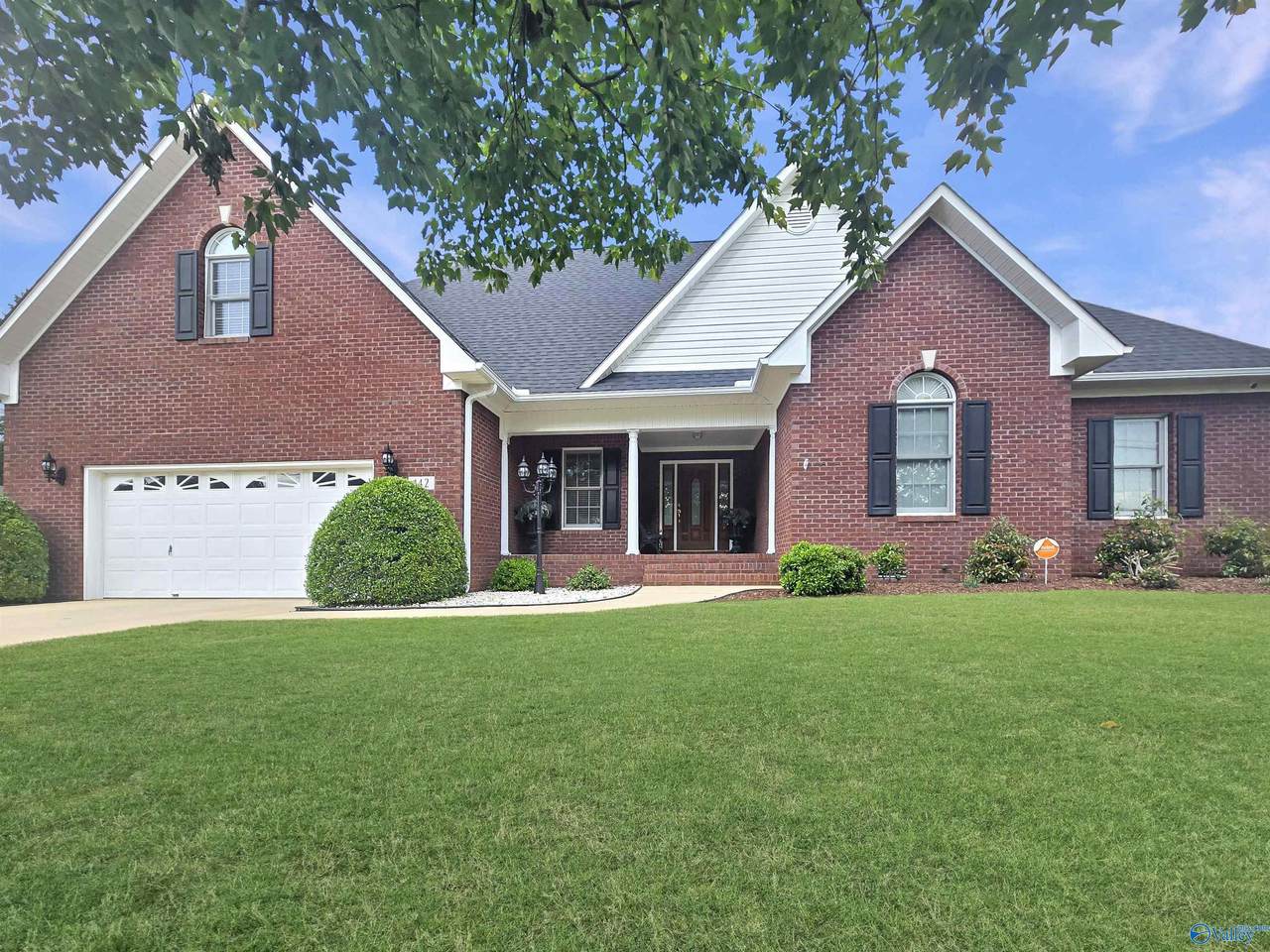 142 Singletree Drive - Photo 1