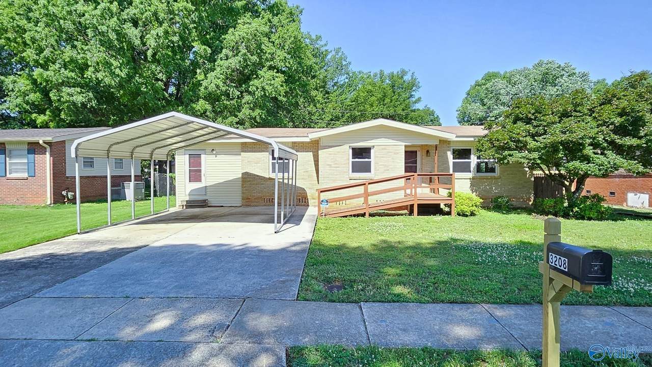 3208 Fairacres Road - Photo 1