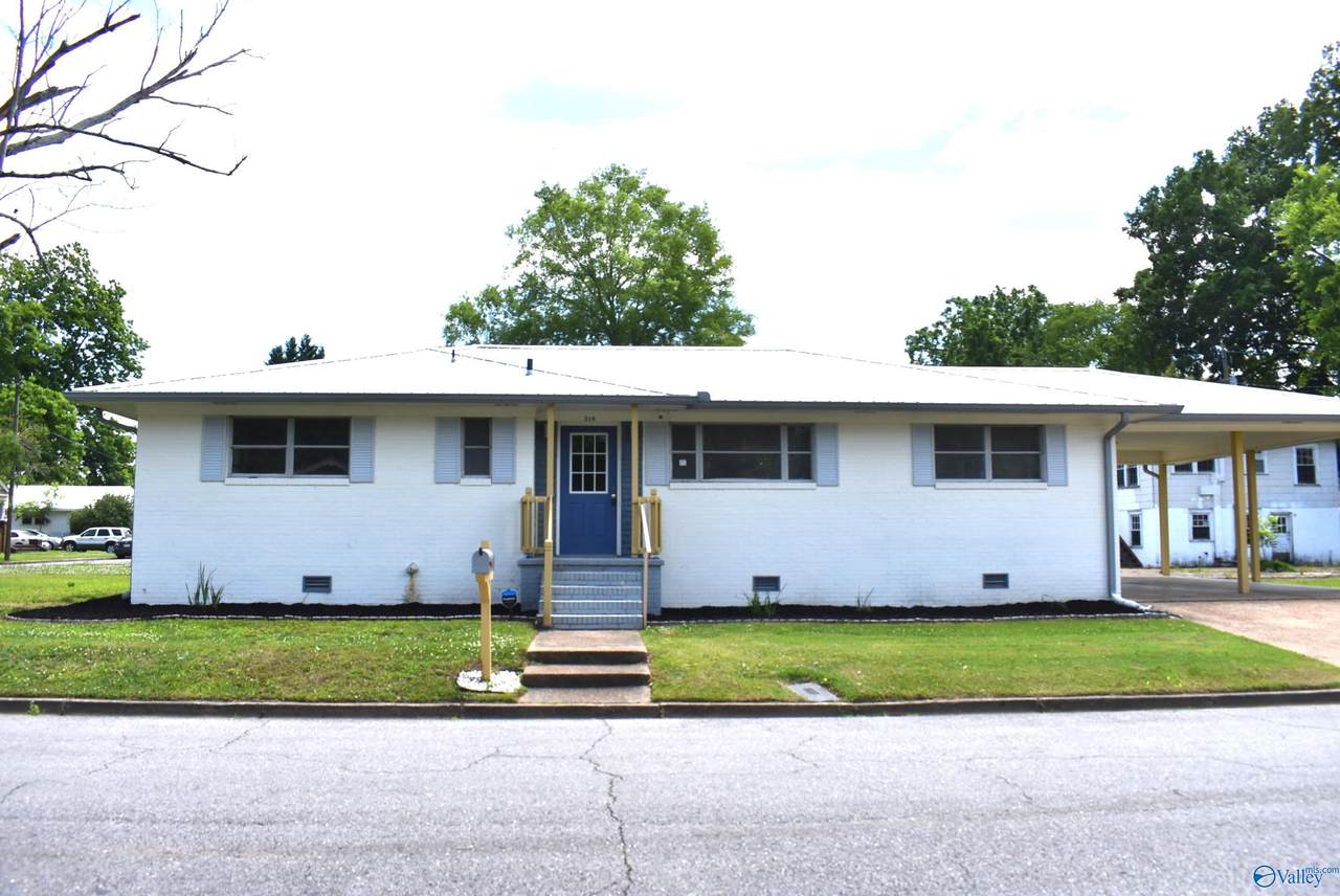 210 9th Street - Photo 1