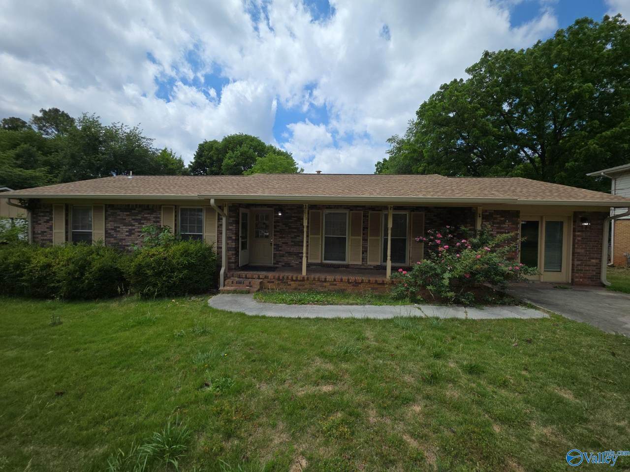 2613 Skyline Drive - Photo 1