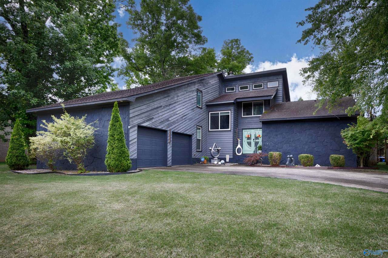 148 Kingswood Drive - Photo 1