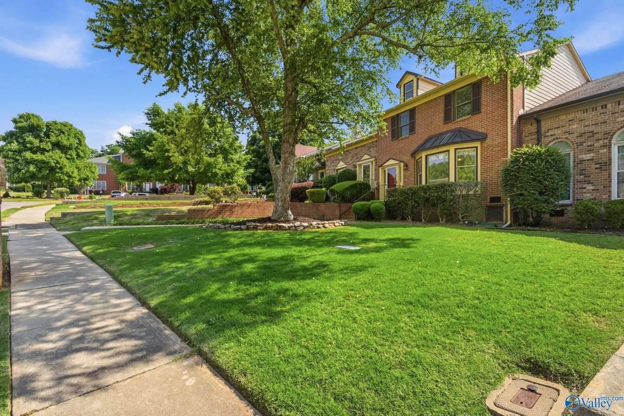 239 West Lake Circle - Photo 1