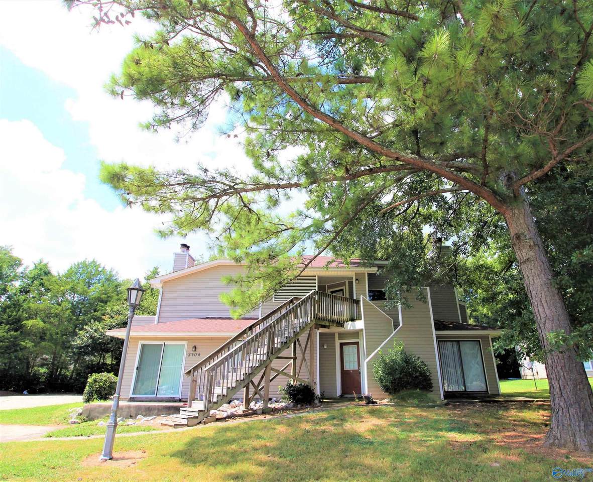 2704 Lantern Walk - Photo 1
