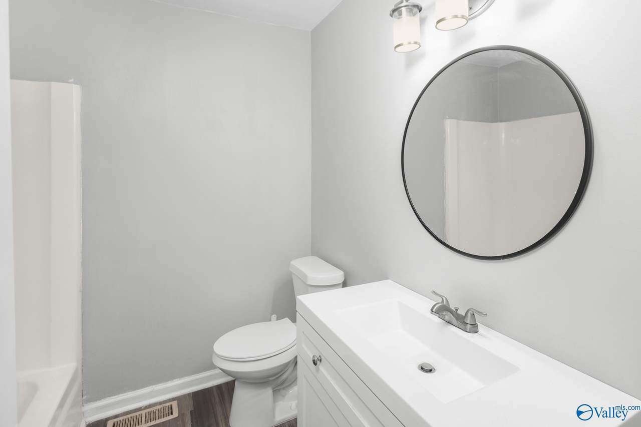 https://bt-photos.global.ssl.fastly.net/nalmls/1280_boomver_1_21918785-2.jpg