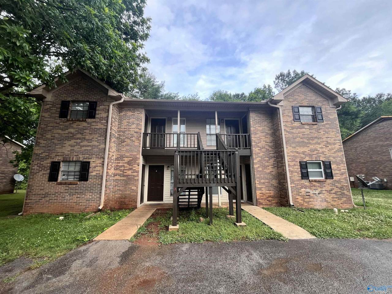 144 Angela Drive - Photo 1