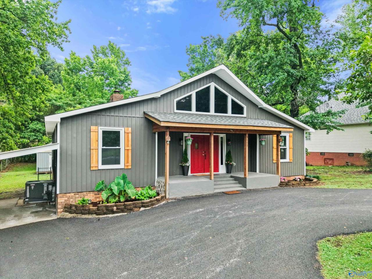 3405 Country Club Circle - Photo 1