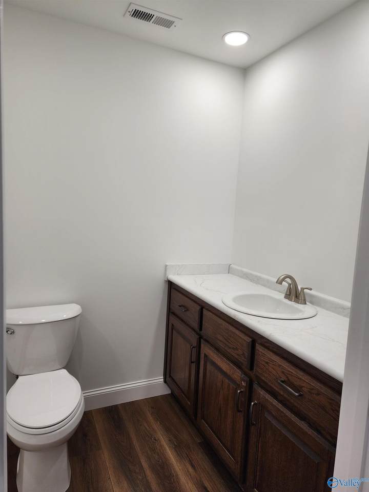 https://bt-photos.global.ssl.fastly.net/nalmls/1280_boomver_1_21919067-2.jpg