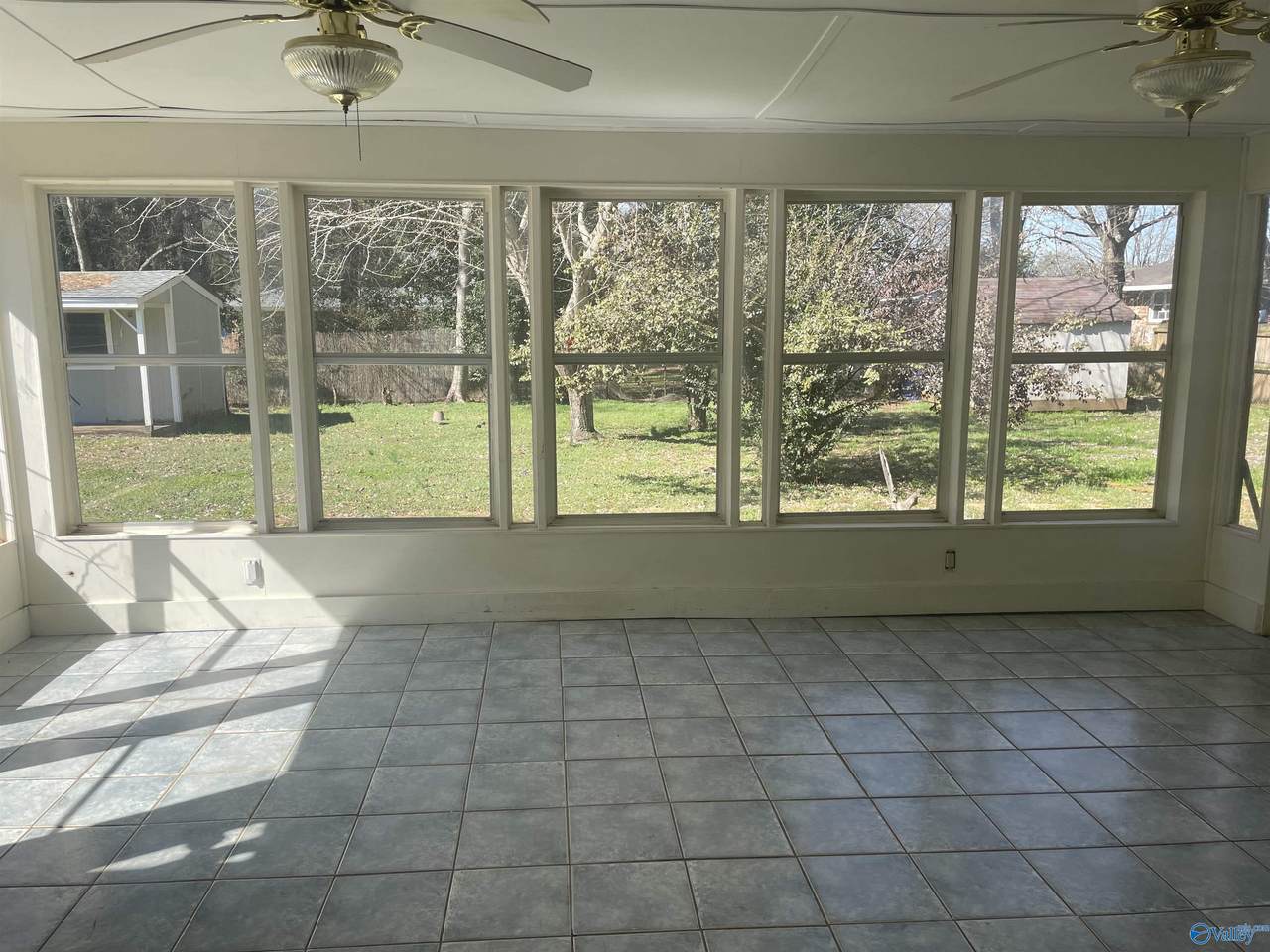 https://bt-photos.global.ssl.fastly.net/nalmls/1280_boomver_1_21919163-2.jpg
